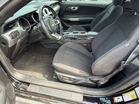 Used 2020 Ford Mustang GT RWD image 16