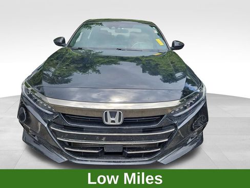 Used 2021 Honda Accord Sport image 2