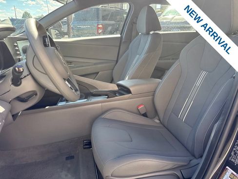 Used 2023 Hyundai Elantra SEL FWD image 15