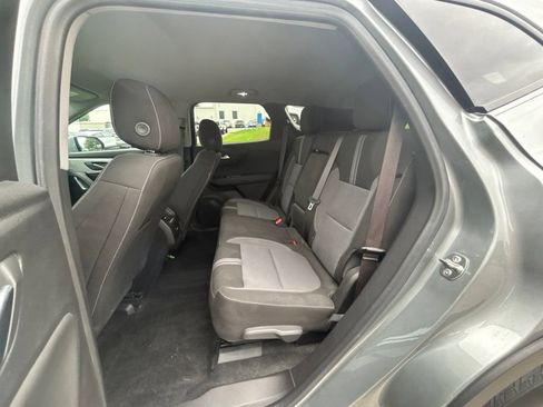 Used 2024 Chevrolet Blazer LT w/ Convenience Package FWD image 9