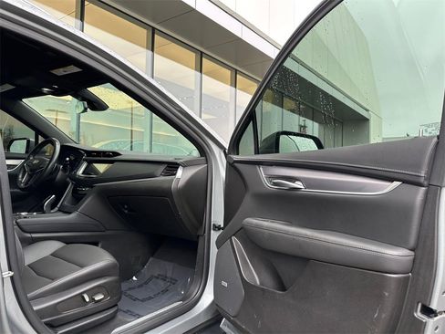 Certified 2023 Cadillac XT5 Luxury image 11