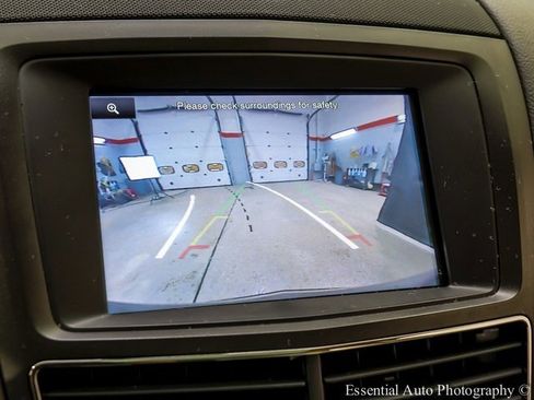 Used 2014 Lincoln MKT AWD w/ Equipment Group 201A image 17