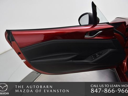 New 2026 MAZDA MX-5 Miata Club w/ Interior Package RWD image 38