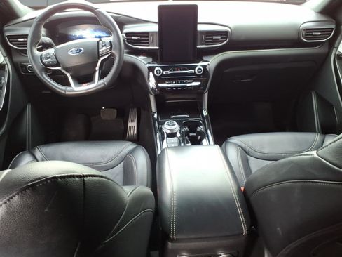 Used 2023 Ford Explorer ST w/ Equipment Group 401A image 10