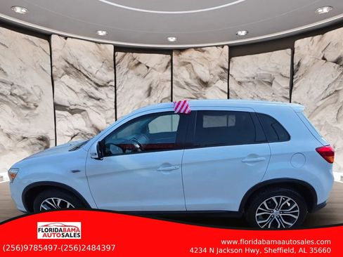 Used 2017 Mitsubishi Outlander Sport SE FWD image 4