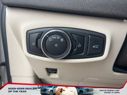 Used 2017 Lincoln MKC Select w/ Select Plus Package image 18