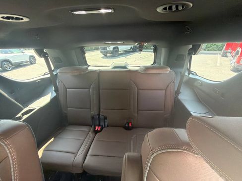 Used 2021 Chevrolet Tahoe High Country AWD/4WD image 25