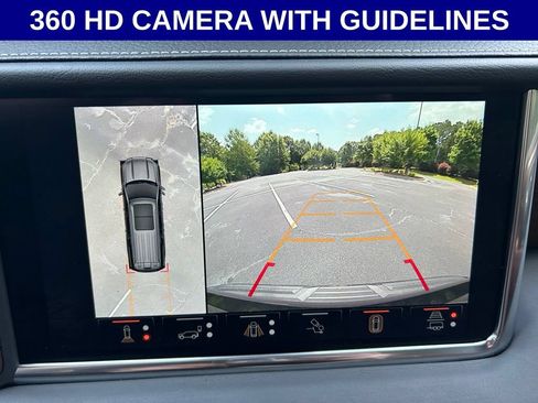 Used 2023 GMC Yukon Denali Ultimate AWD/4WD image 5
