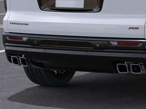 New 2026 Chevrolet Traverse RS image 14