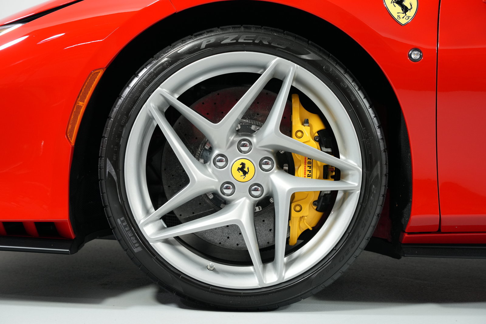 Certified 2022 Ferrari F8 Spider RWD image 9