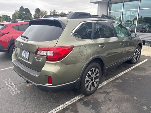 Used 2016 Subaru Outback 2.5i Limited AWD/4WD image 3