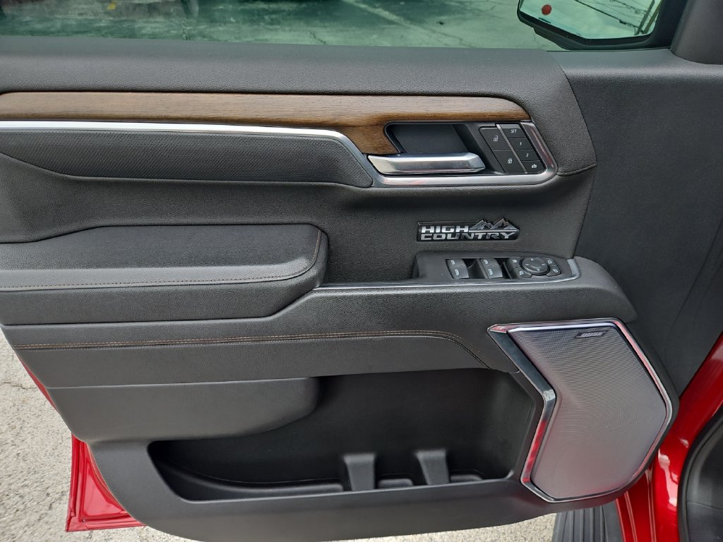 Certified 2025 Chevrolet Silverado 1500 High Country w/ High Country Premium Package AWD/4WD image 11