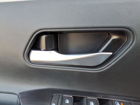 New 2026 Nissan Kicks SR w/ SR Premium Package image 17