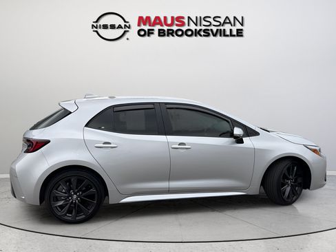 Used 2025 Toyota Corolla XSE FWD image 9