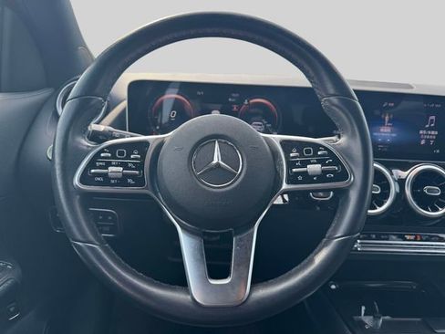 Used 2021 Mercedes-Benz GLA 250 4MATIC image 18