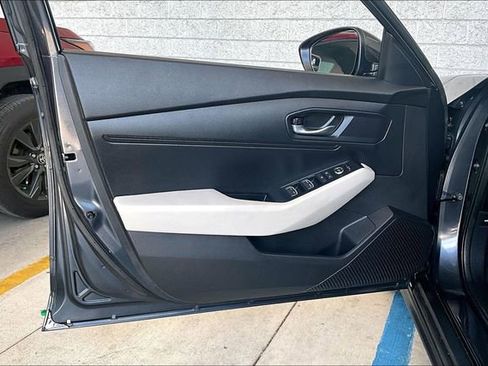 Used 2025 Honda Accord LX image 17