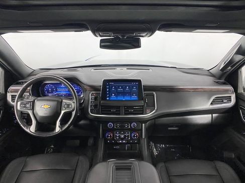 Used 2022 Chevrolet Tahoe LT w/ Luxury Package image 14