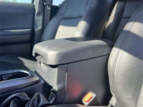 Used 2019 Toyota Tacoma TRD Off-Road image 20