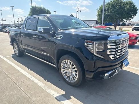 Used 2023 GMC Sierra 1500 Denali w/ Denali Reserve Package AWD/4WD image 9