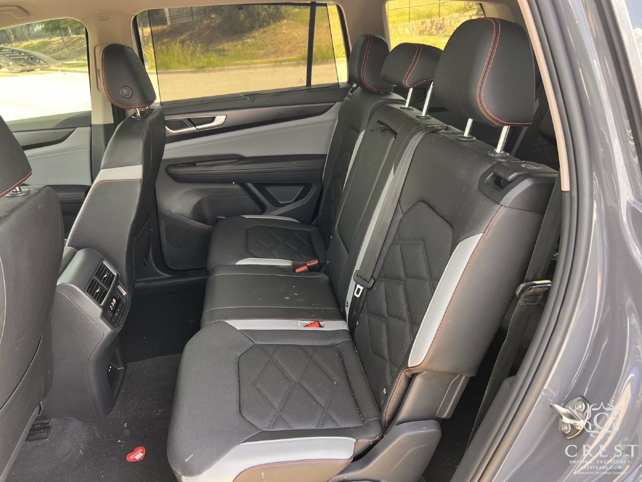 Used 2025 Volkswagen Atlas Peak Edition SE AWD/4WD image 28