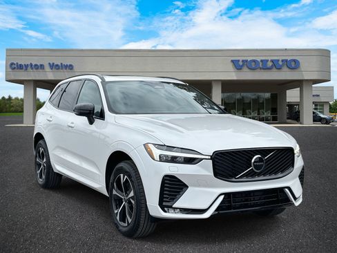 New 2026 Volvo XC60 B5 Core w/ Climate Package AWD/4WD image 1