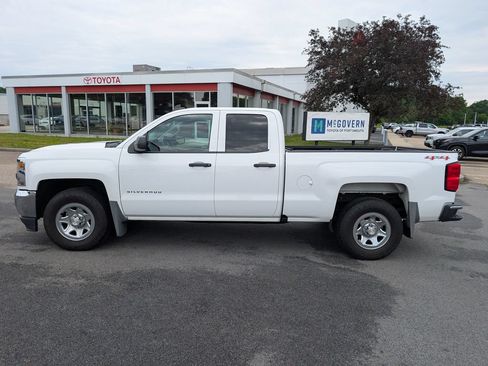Used 2017 Chevrolet Silverado 1500 LS w/ Trailering Package AWD/4WD image 2