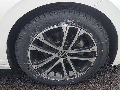 Used 2023 Volkswagen Jetta Sport image 8