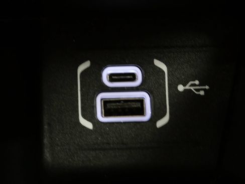 Used 2025 Jeep Compass Limited AWD/4WD image 22