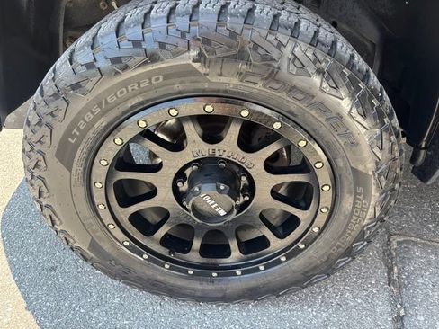 Used 2022 RAM 3500 Big Horn w/ Night Edition AWD/4WD image 18