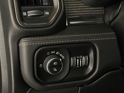 Used 2020 RAM 2500 Limited AWD/4WD image 59