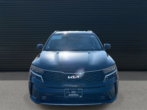 Used 2022 Kia Sorento SX Prestige image 2