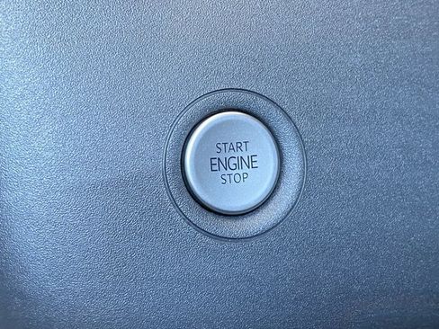 New 2026 Volkswagen ID.4 Pro AWD/4WD image 12