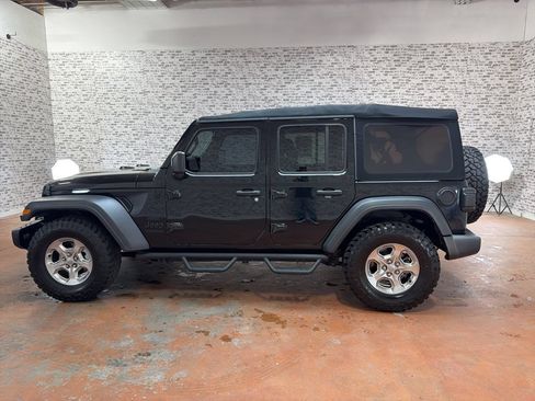 Used 2021 Jeep Wrangler Unlimited Sport AWD/4WD image 4