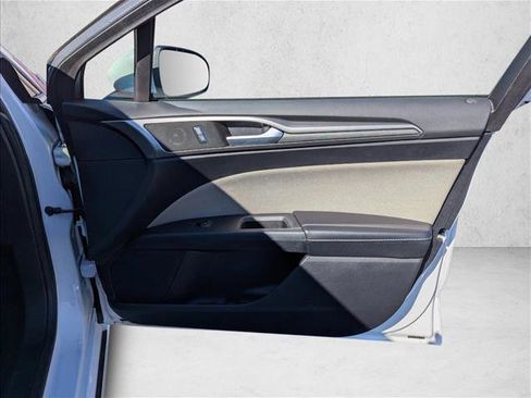 Used 2018 Ford Fusion S image 25