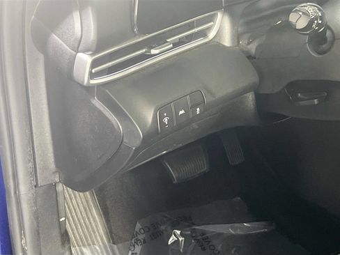 Used 2023 Hyundai Elantra Limited image 10