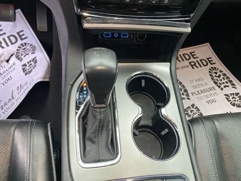 Used 2020 Jeep Grand Cherokee Overland image 27