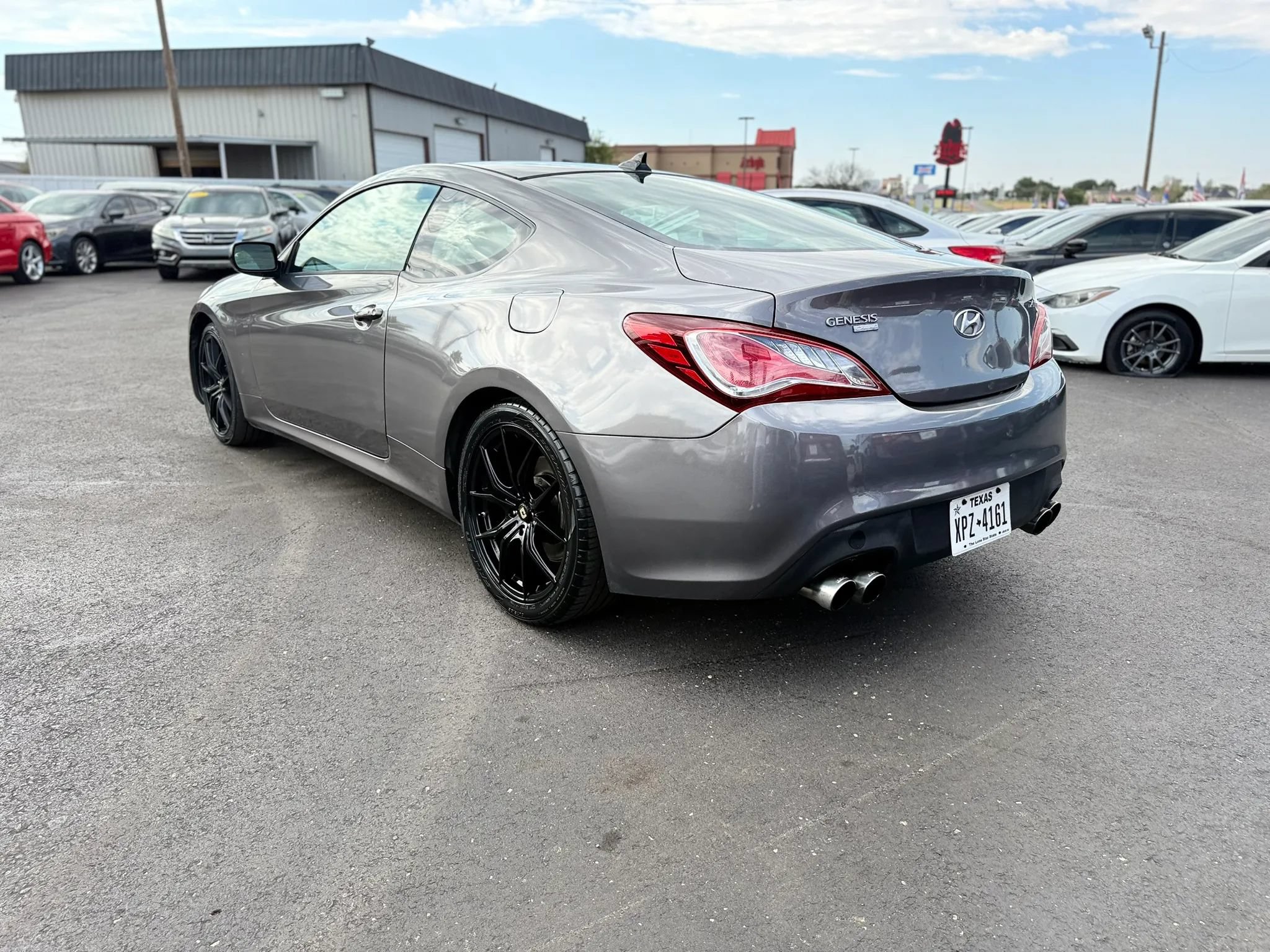 Used 2013 Hyundai Genesis 2.0T RWD image 5
