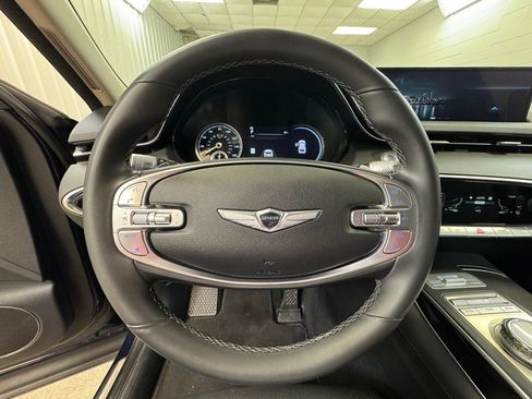 Used 2025 Genesis GV70 2.5T image 32