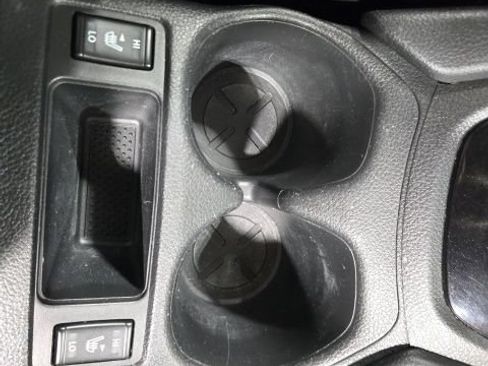 Used 2018 Nissan Rogue SV AWD/4WD image 15