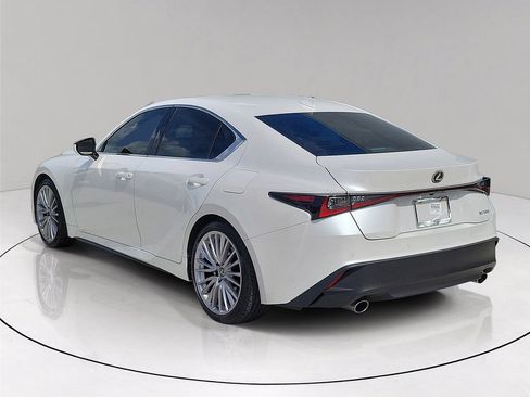 Used 2025 Lexus IS 300 w/ Premium Package RWD image 4