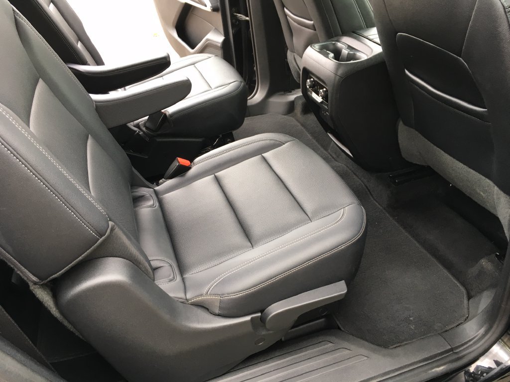 Used 2024 Chevrolet Traverse LT w/ Midnight/Sport Edition AWD/4WD image 29