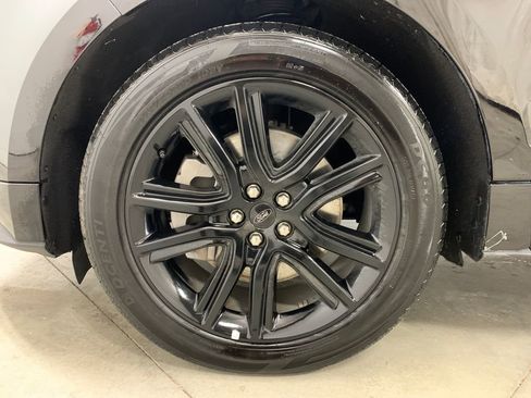 Used 2022 Ford Edge ST-Line image 19