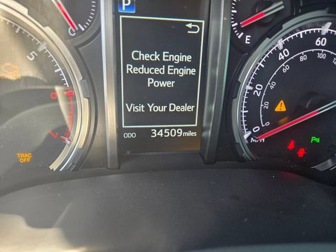 Used 2023 Toyota 4Runner Limited AWD/4WD image 13