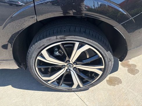 Used 2024 Volvo XC60 T8 Ultimate w/ Protection Package Premier image 14