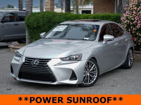 Used 2018 Lexus IS 300 AWD w/ Comfort Package image 4