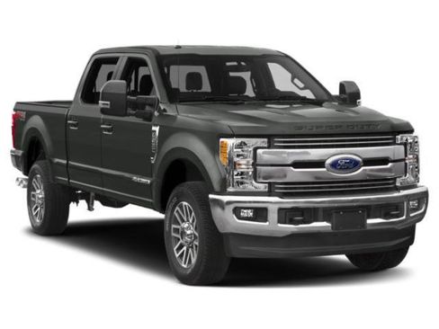Used 2019 Ford F250 Lariat w/ Lariat Value Package image 6