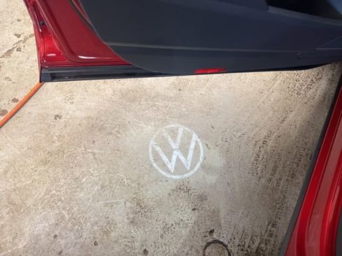 Certified 2022 Volkswagen Atlas Cross Sport SEL R-Line image 10