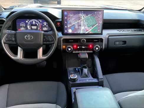 Used 2024 Toyota Tacoma TRD Off-Road image 15
