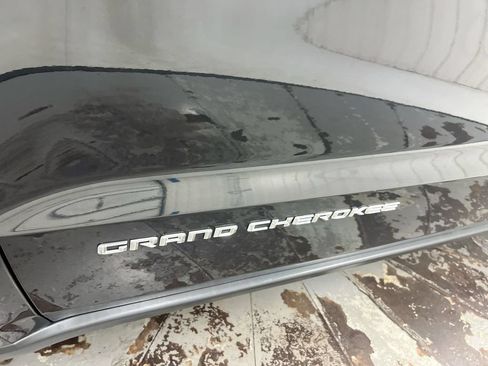 Used 2016 Jeep Grand Cherokee Laredo w/ Quick Order Package 23E AWD/4WD image 24