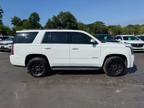 Used 2019 GMC Yukon SLT AWD/4WD image 6